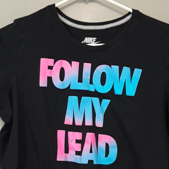 NIKE Slim Fit Black Graphic Short Sleeve T-shirt - Picture 2 of 9